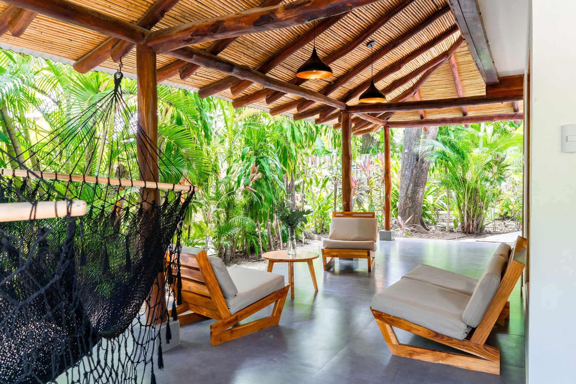 شرفة مرصوفة