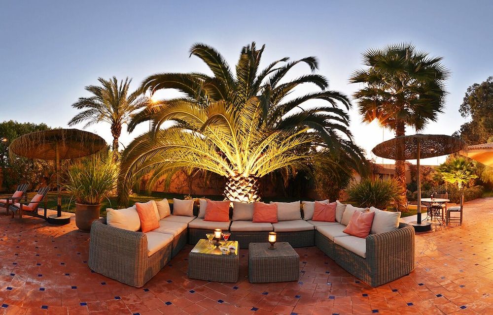 شرفة مرصوفة صورة