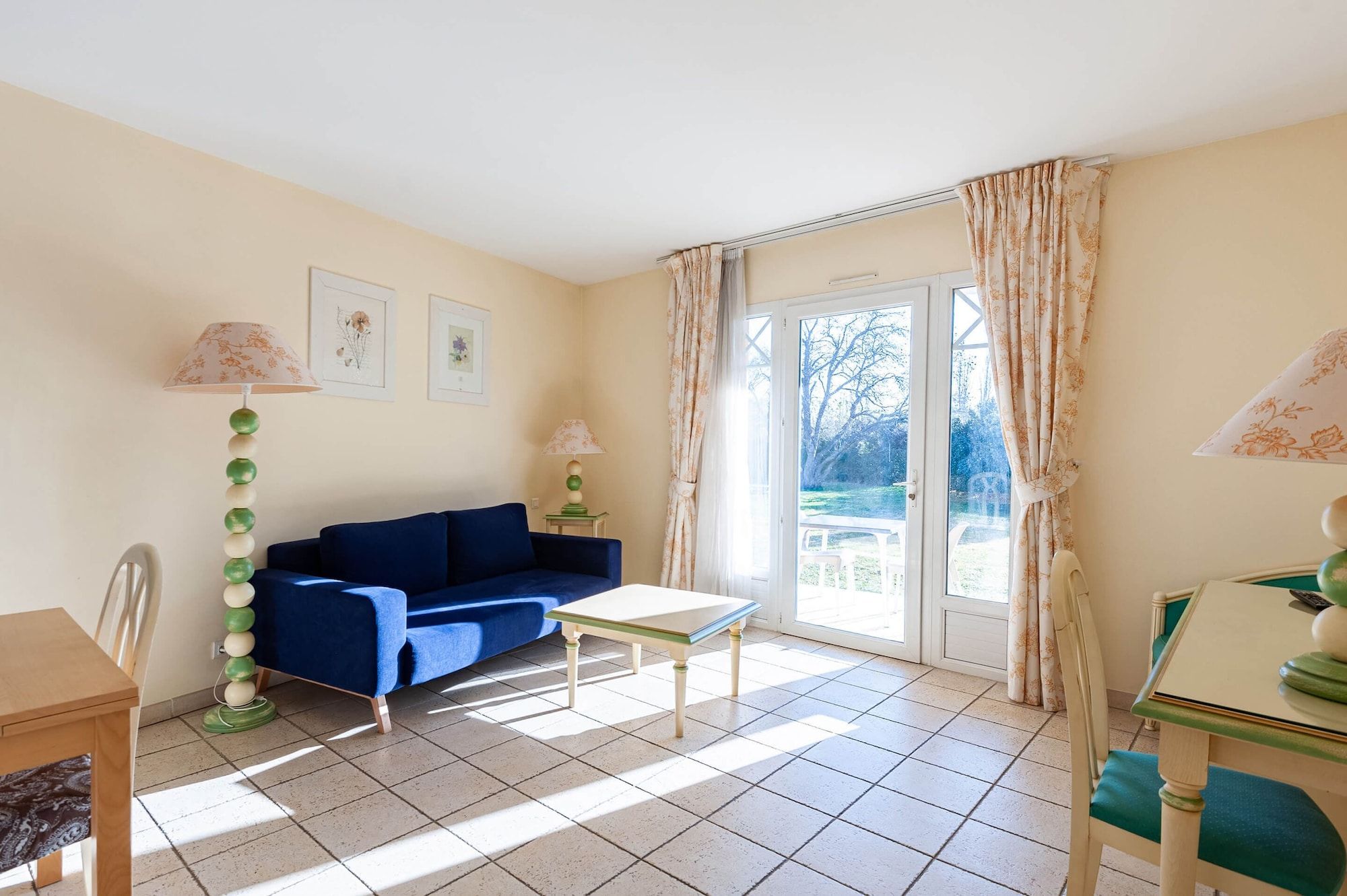 آخر