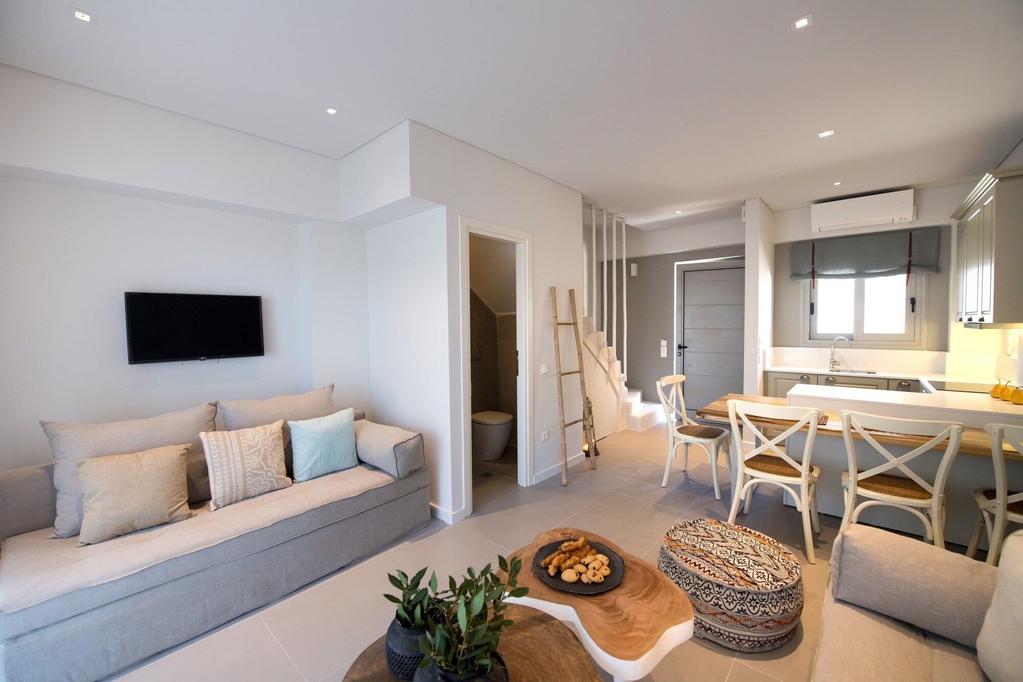 آخر