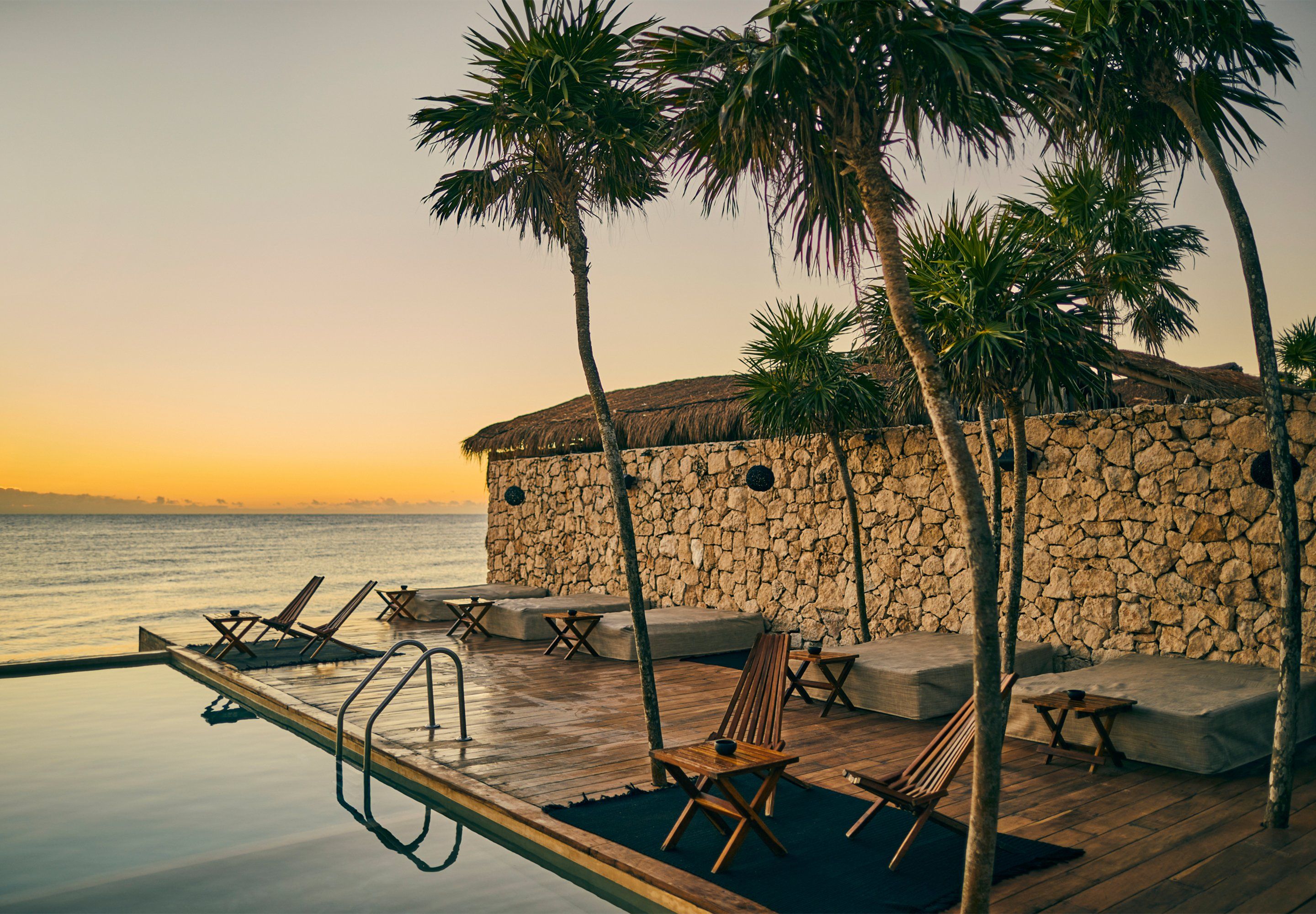 شرفة مرصوفة