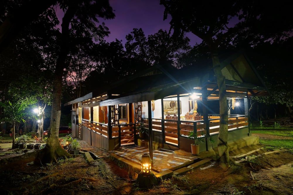 شرفة مرصوفة