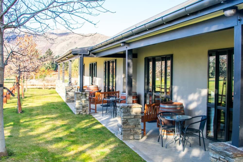 شرفة مرصوفة صورة