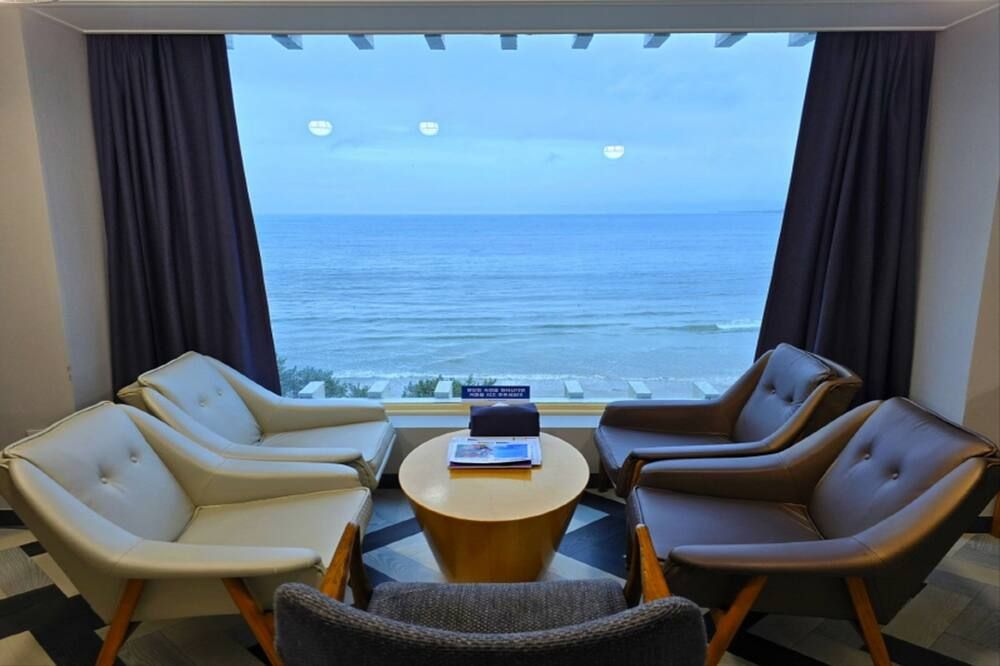 غرفة معيشة صورة