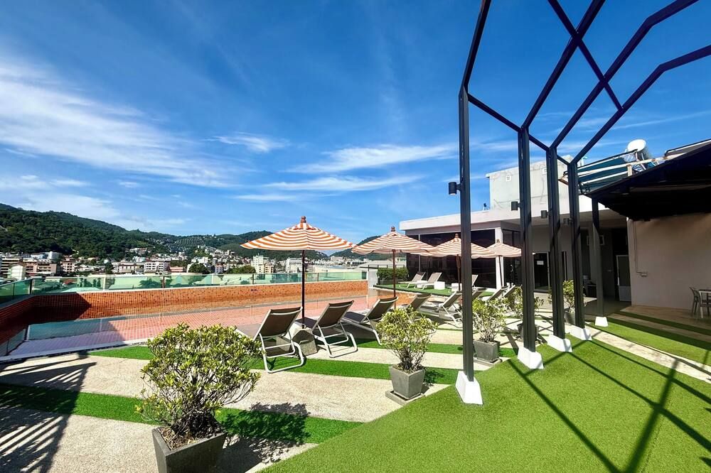 شرفة مرصوفة