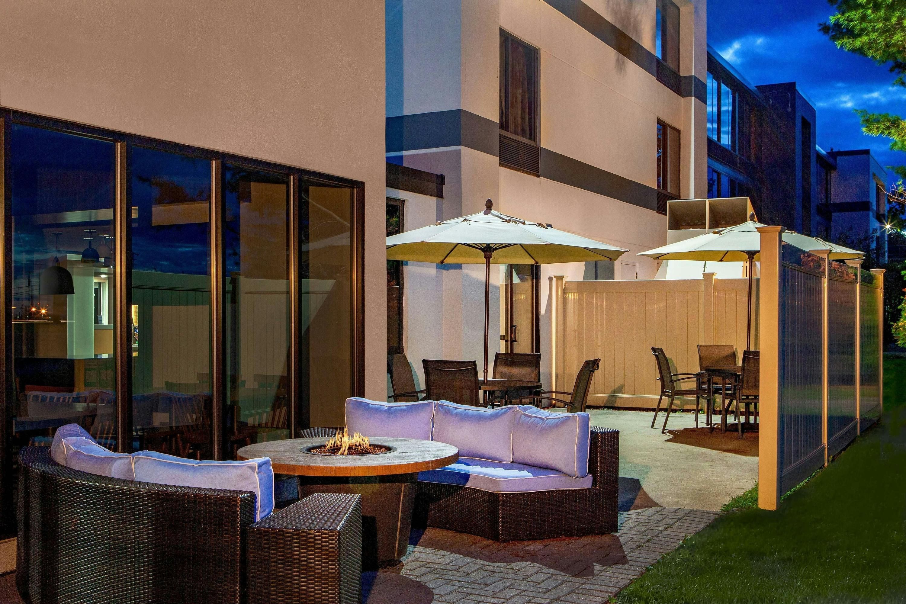 شرفة مرصوفة