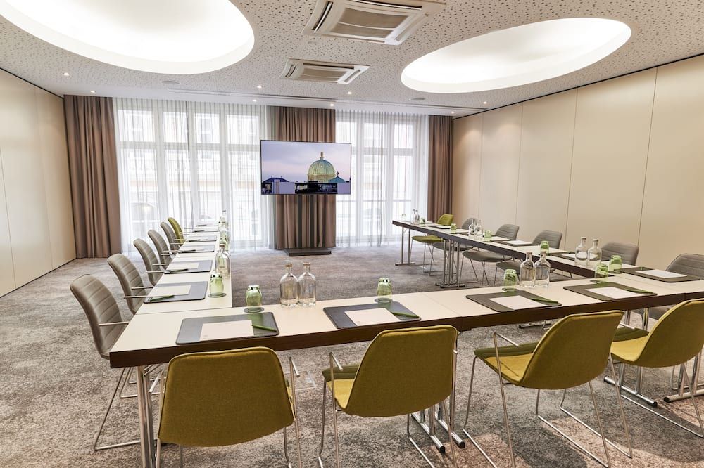 غرفة الاجتماعات