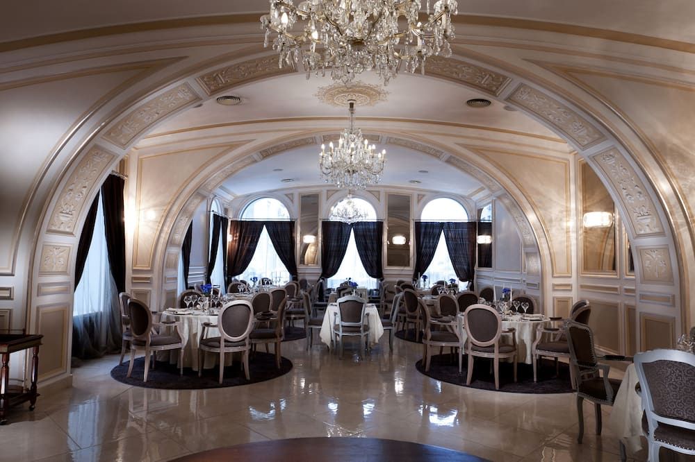 مطعم