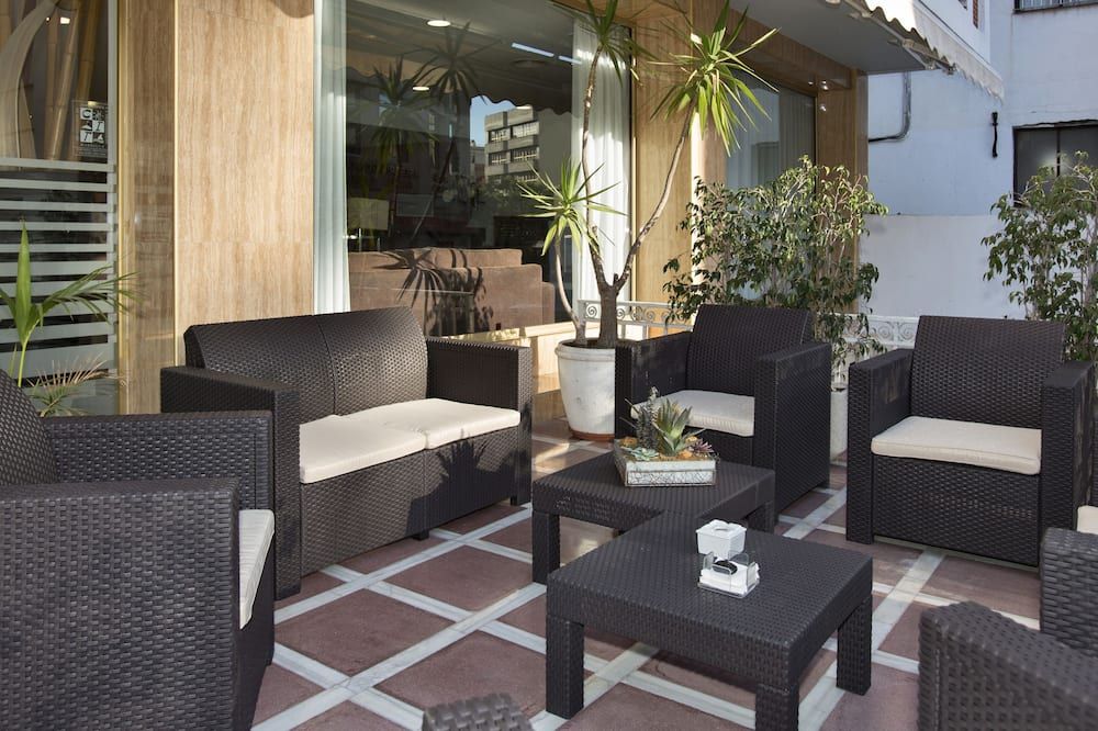 شرفة مرصوفة صورة