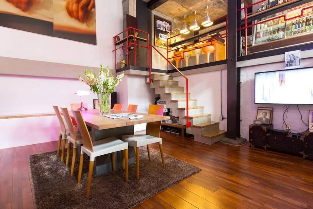 غرفة طعام صورة