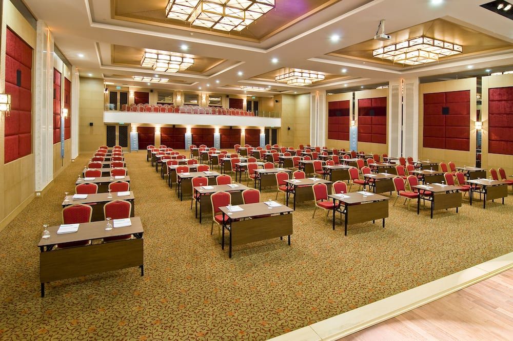 غرفة الاجتماعات