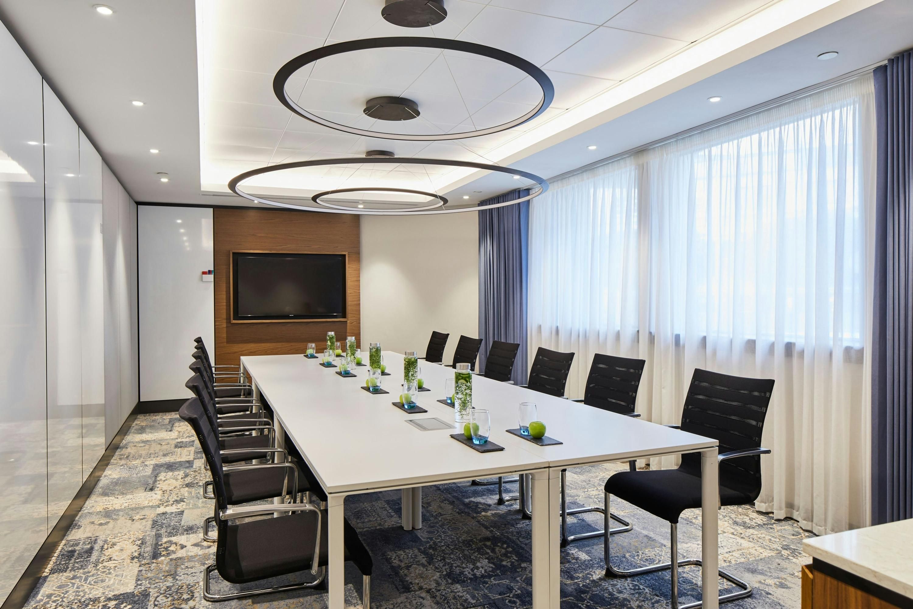 غرفة الاجتماعات