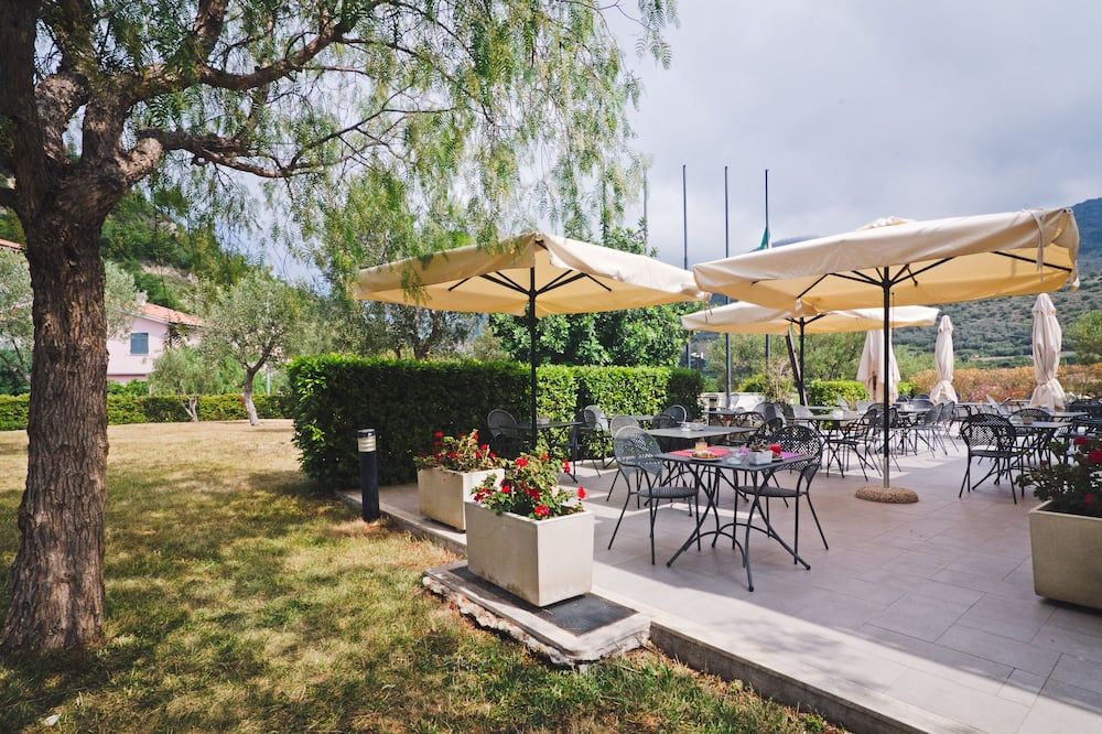 شرفة مرصوفة