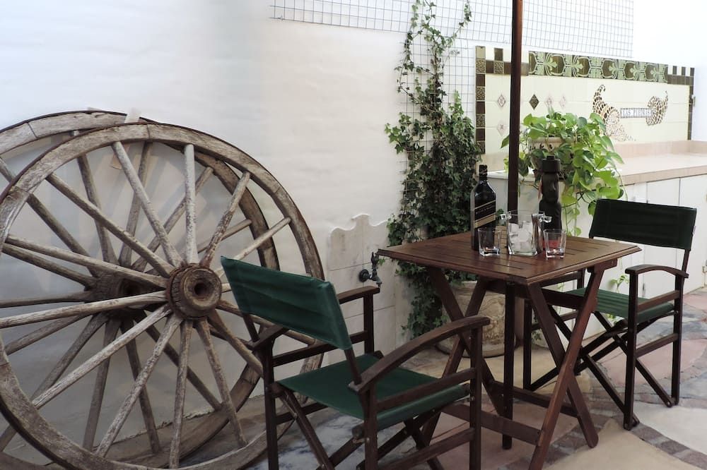 شرفة مرصوفة