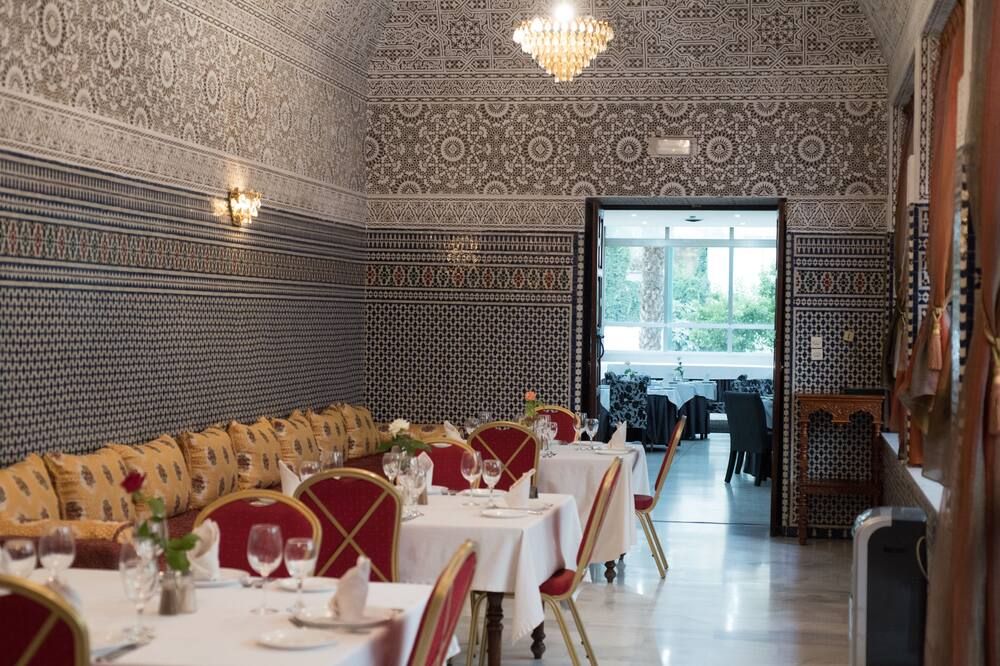 مطعم