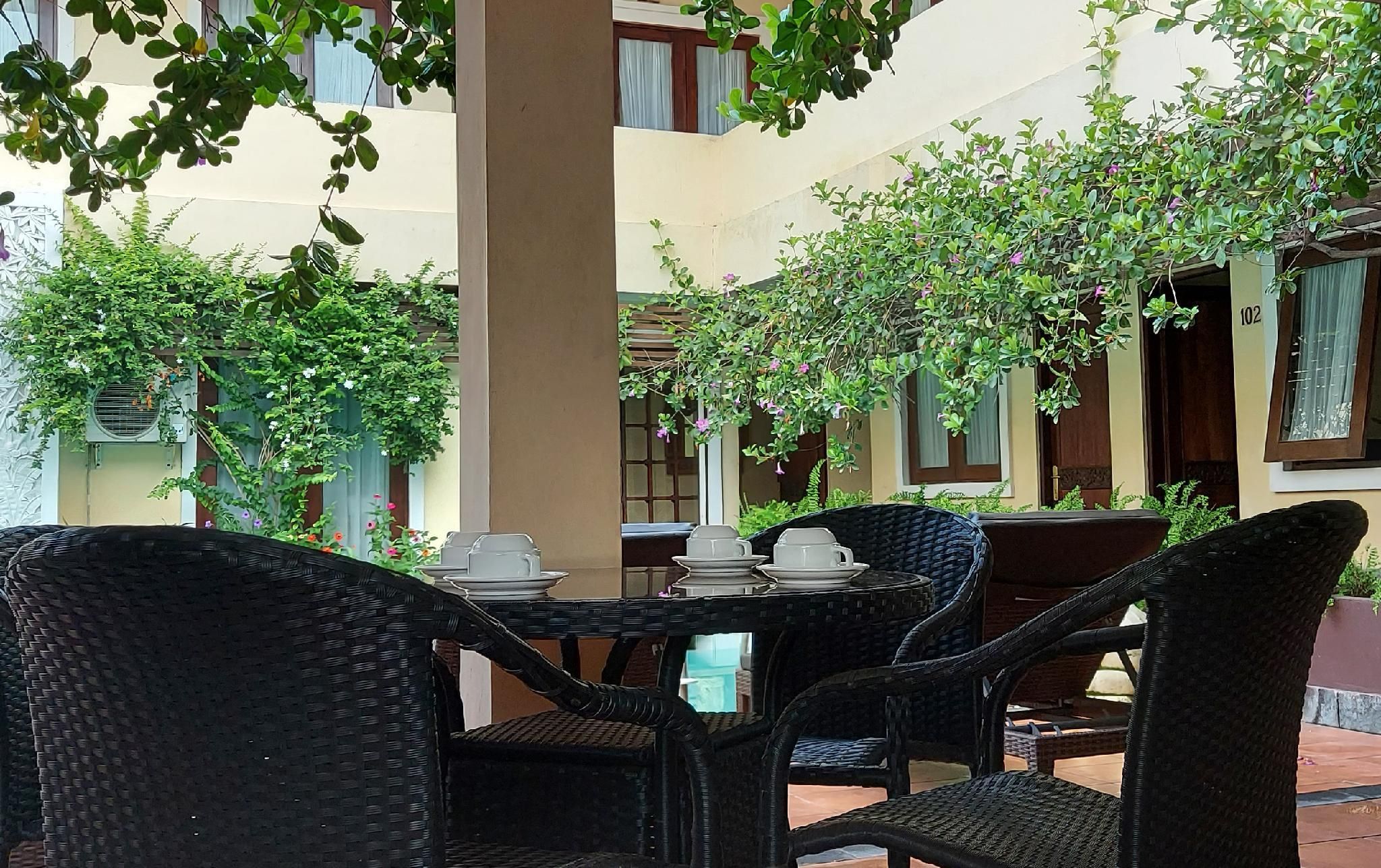 شرفة مرصوفة
