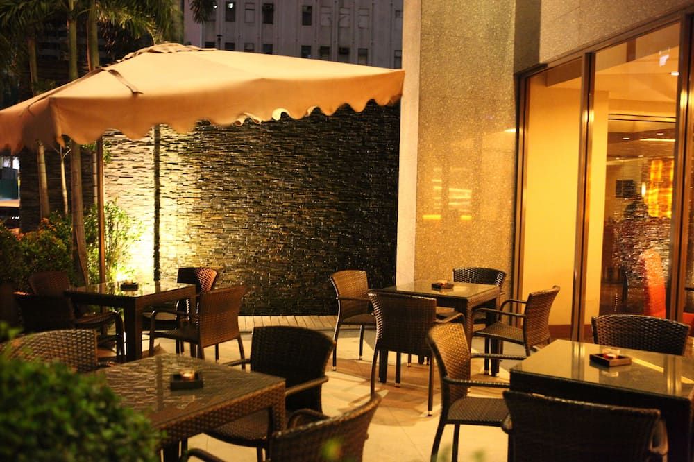 مطعم