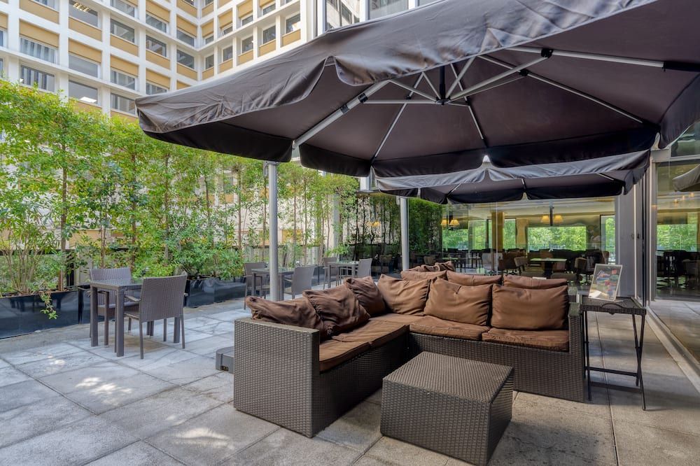 شرفة مرصوفة