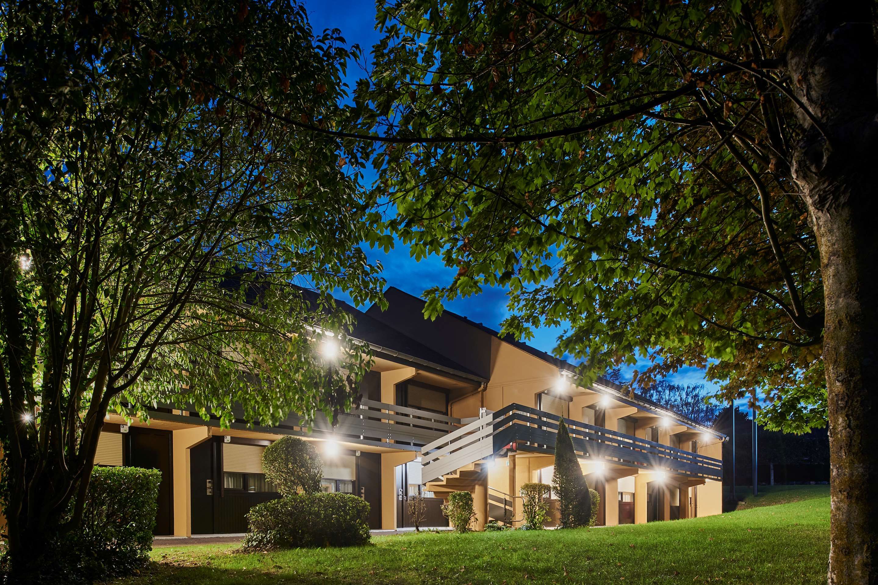 مبنى