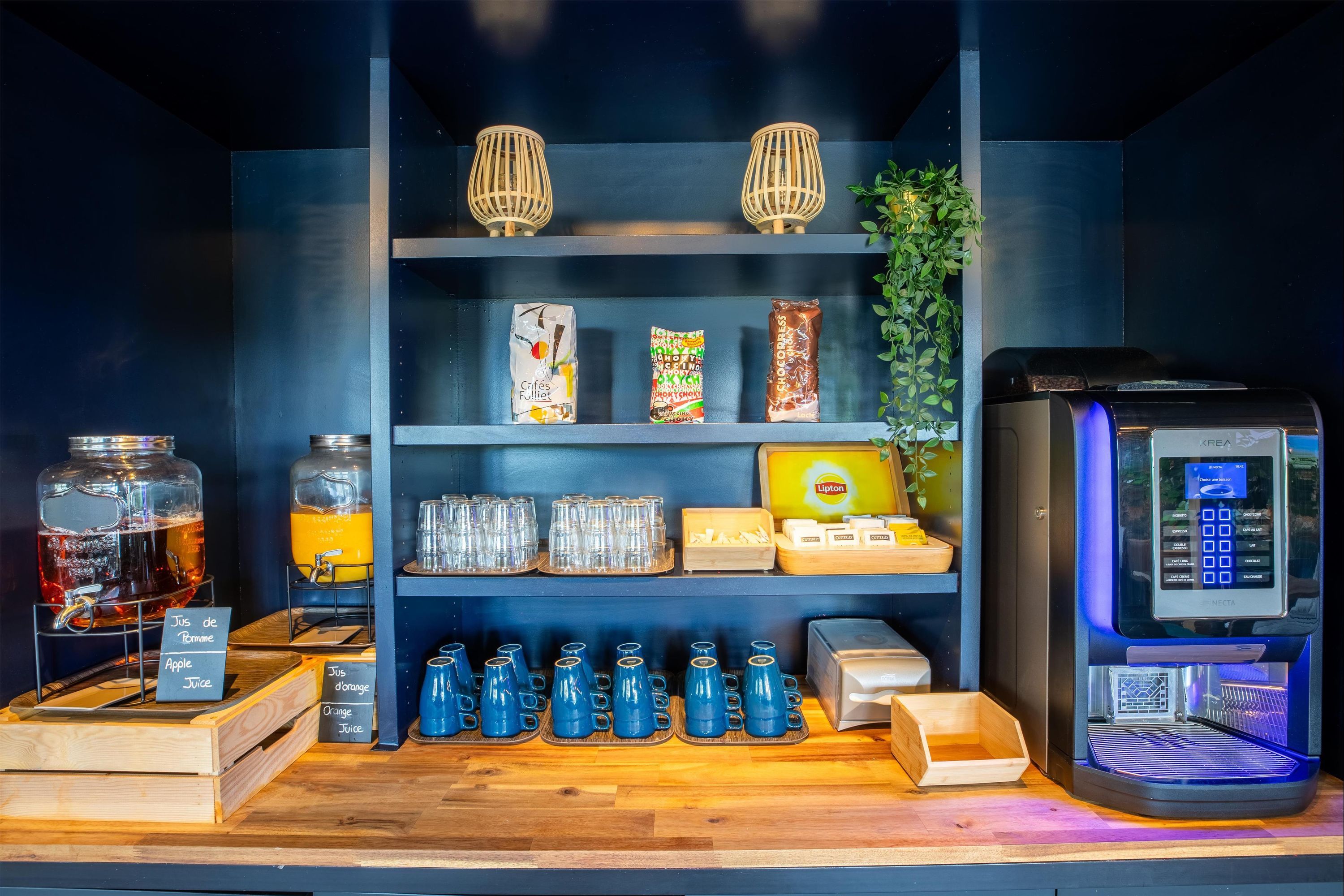 غرفة طعام صورة