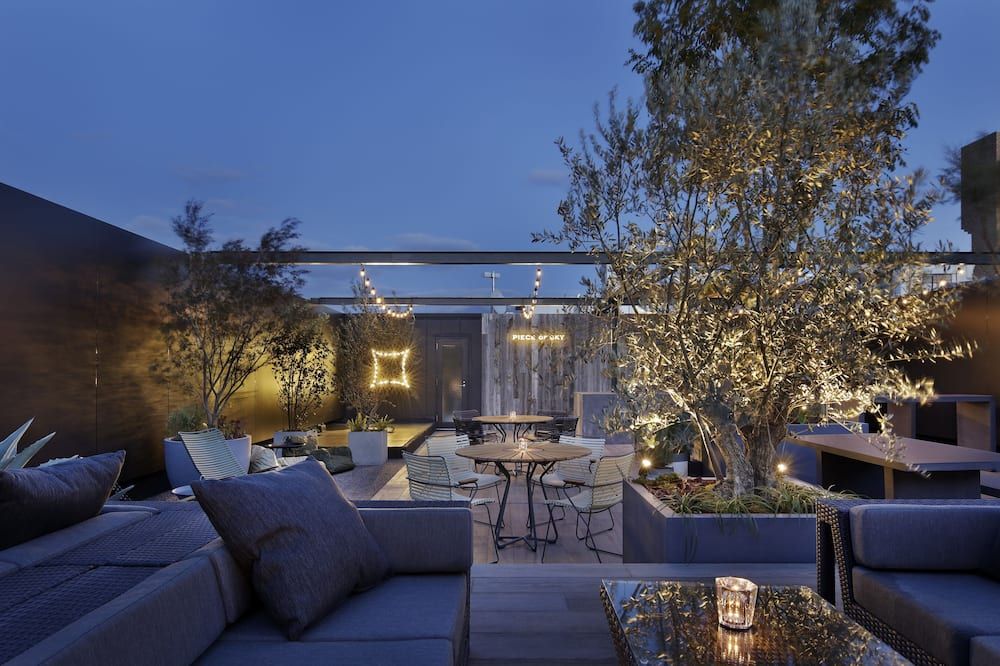 شرفة مرصوفة