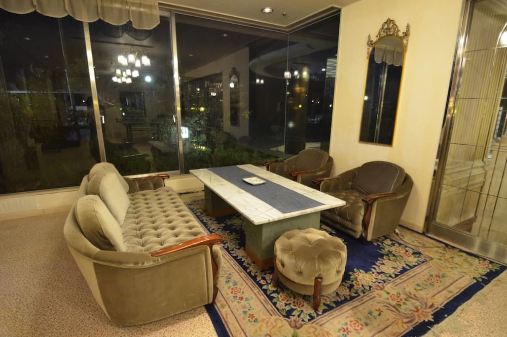 شرفة مرصوفة