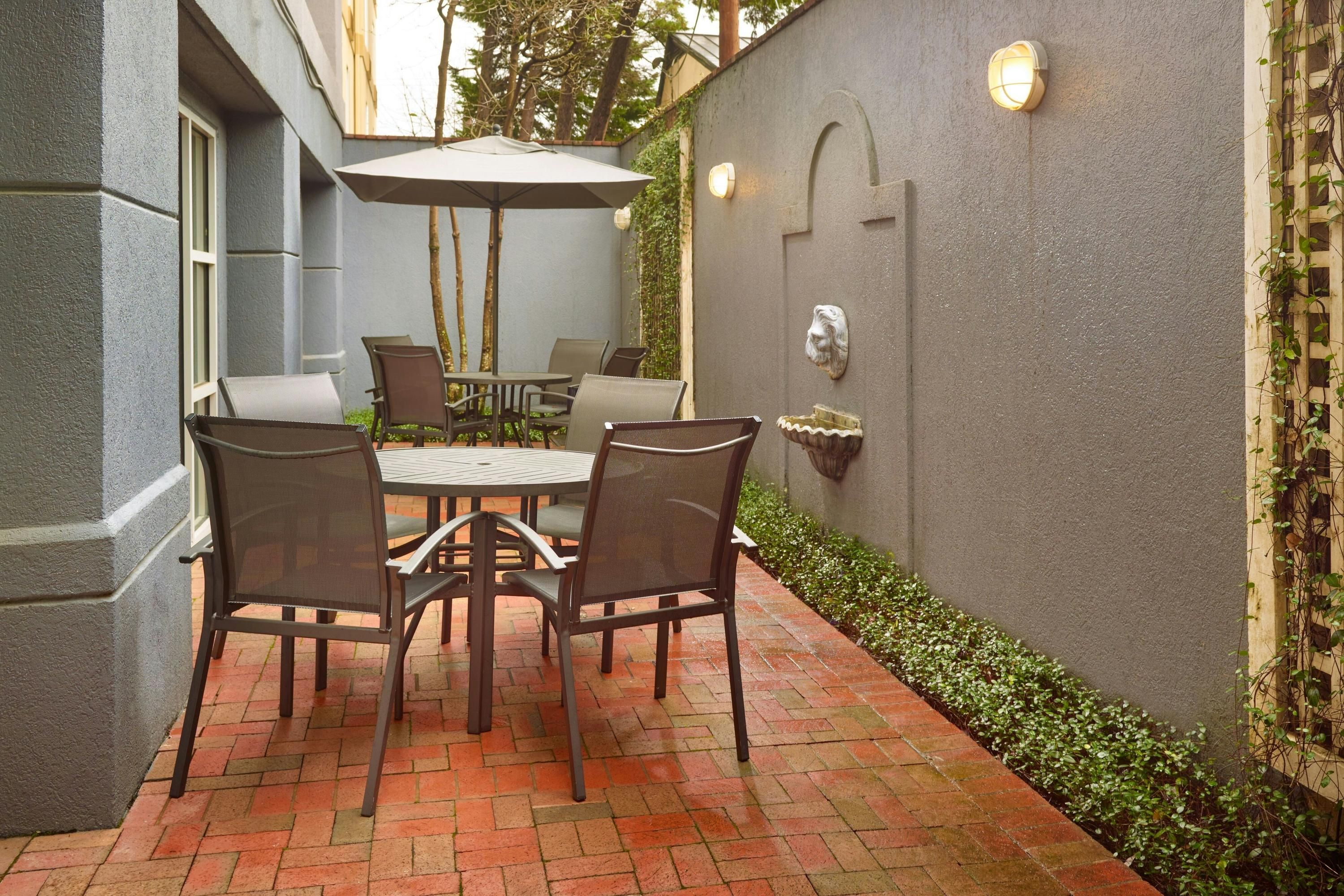 شرفة مرصوفة صورة