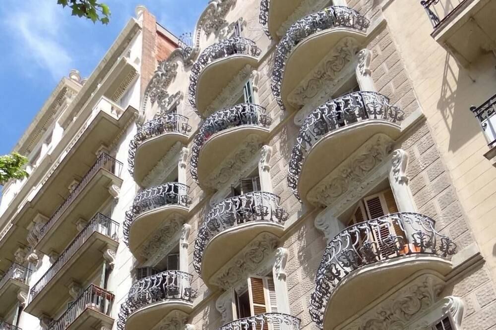 مبنى