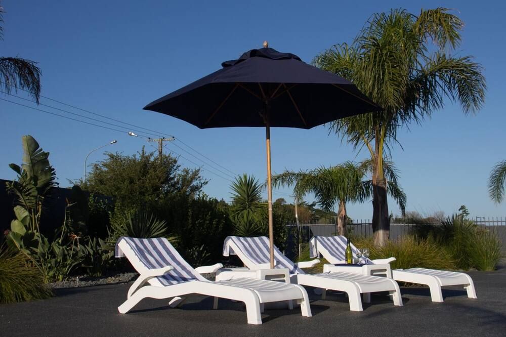 شرفة مرصوفة