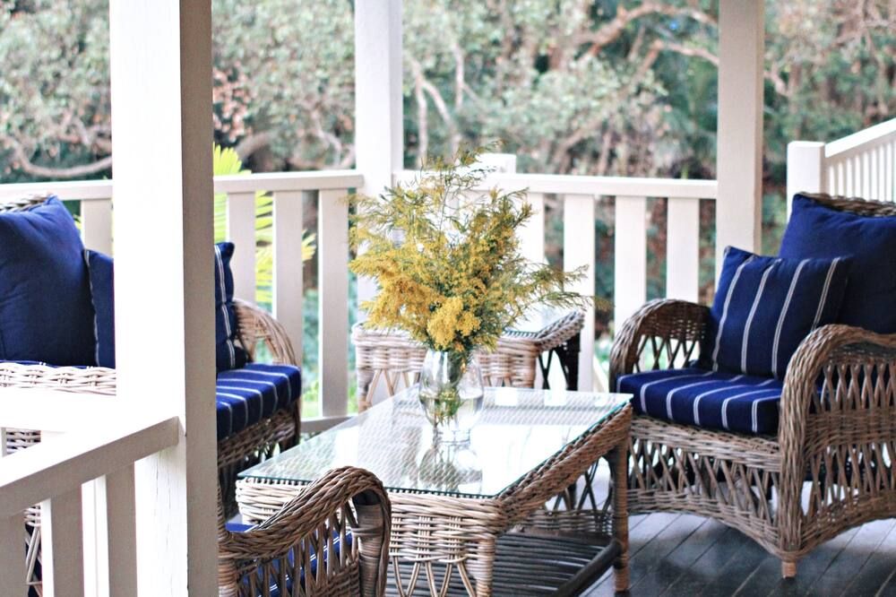 شرفة مرصوفة