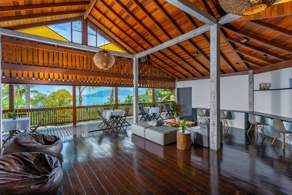 غرفة معيشة صورة