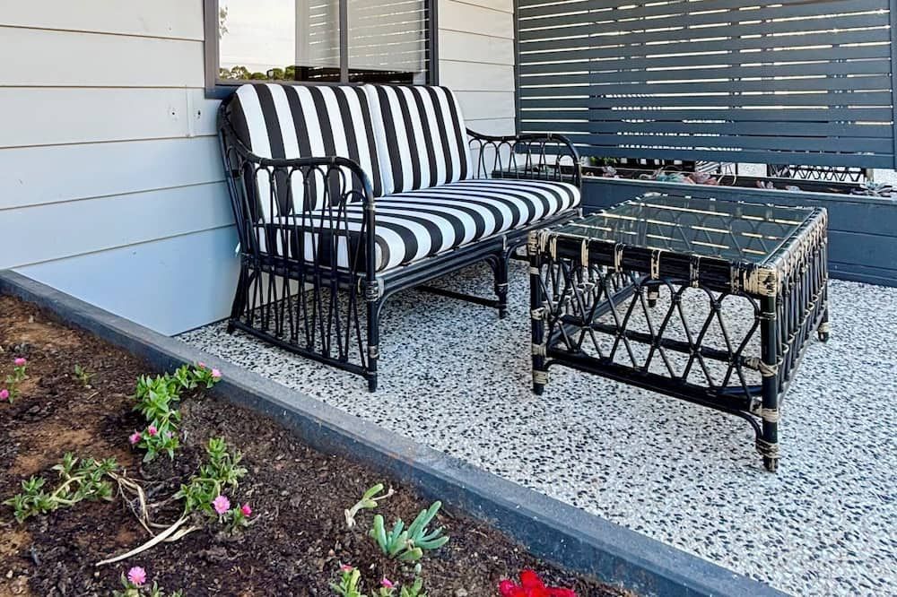 شرفة مرصوفة