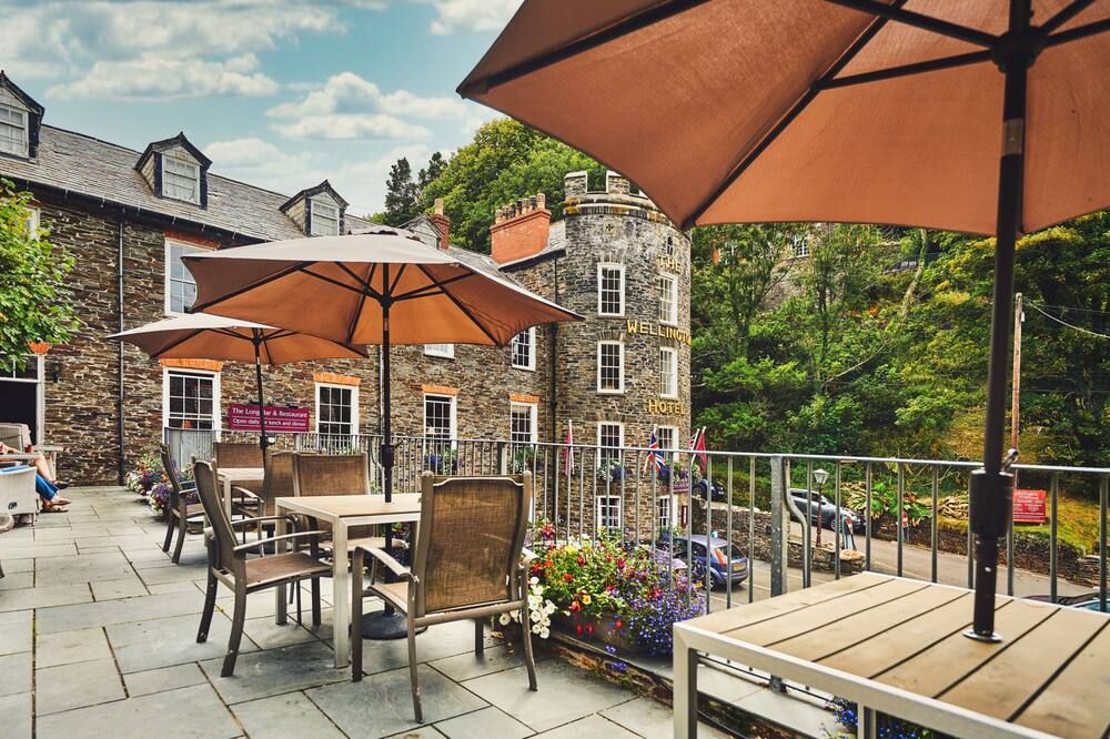 شرفة مرصوفة