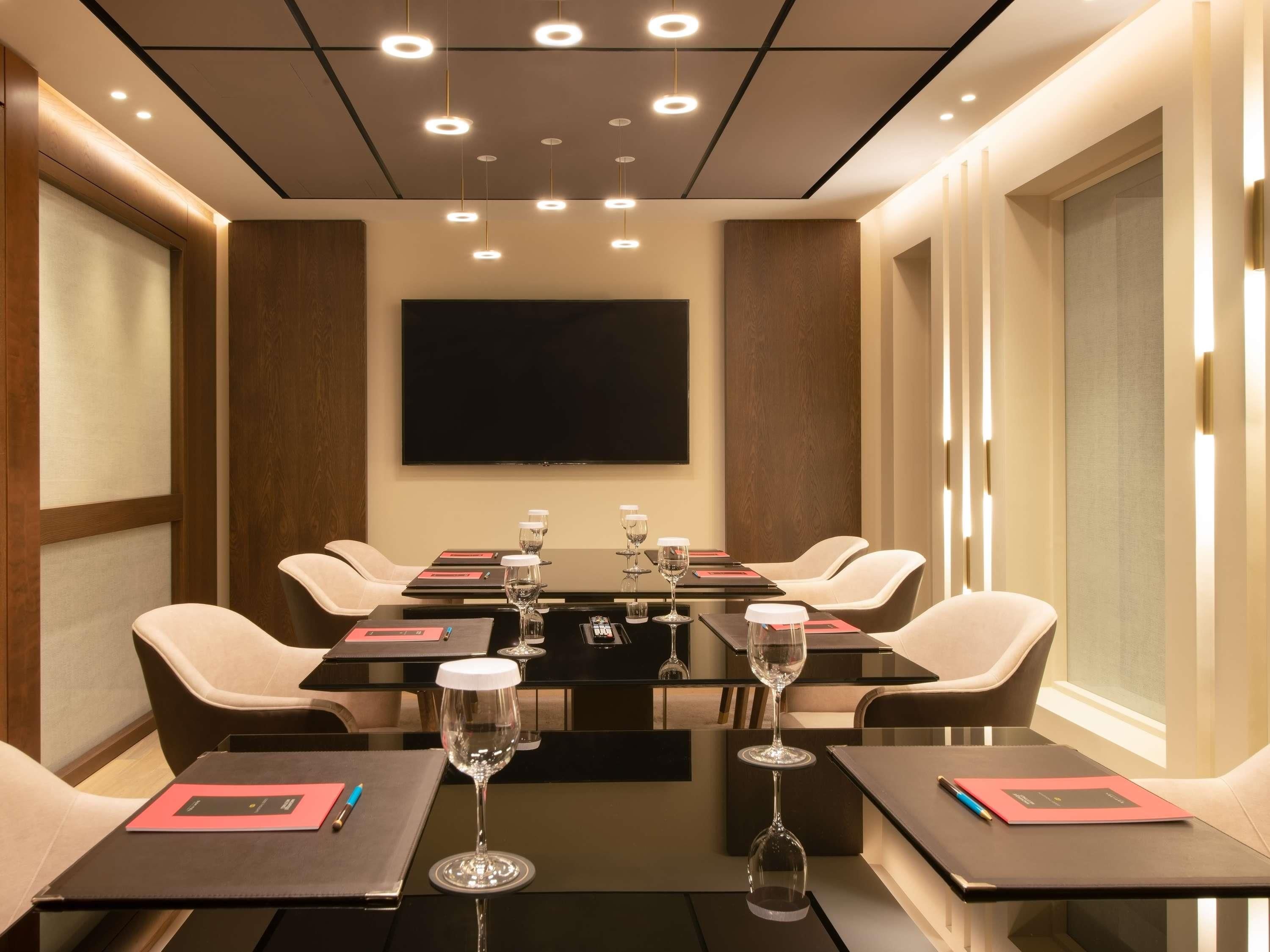 غرفة الاجتماعات