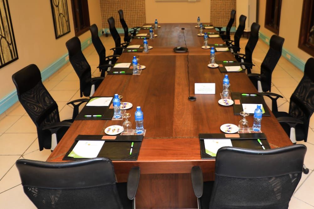 غرفة الاجتماعات