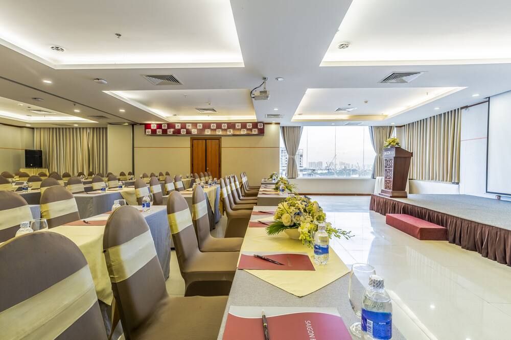 غرفة الاجتماعات