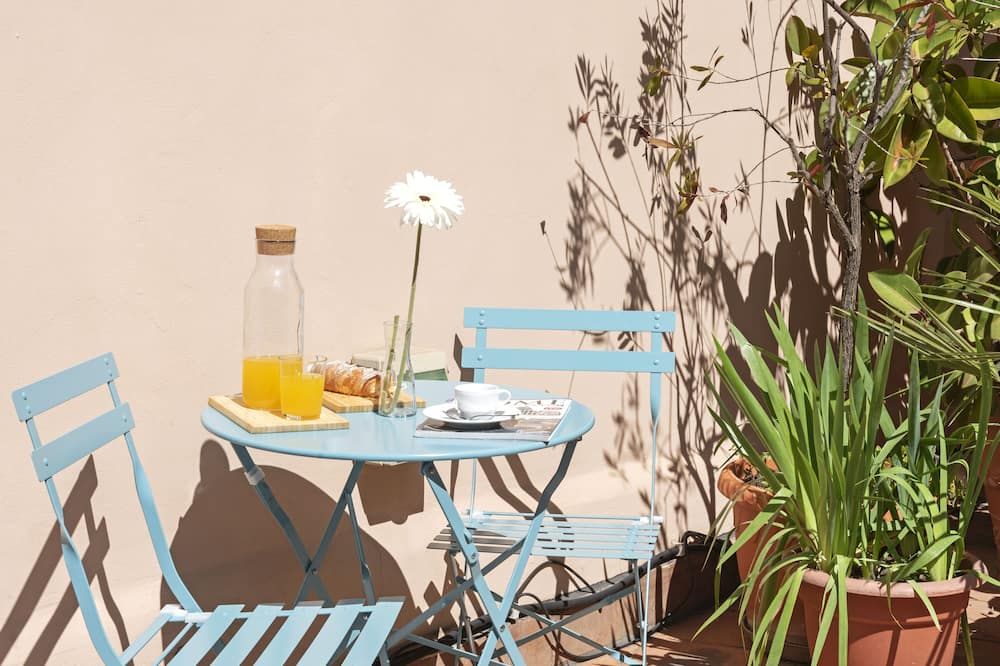 شرفة مرصوفة صورة