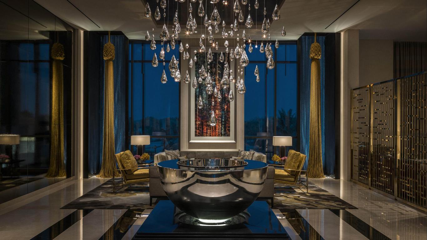 فندق فور سيزونز بمركز دبي المالي العالمي