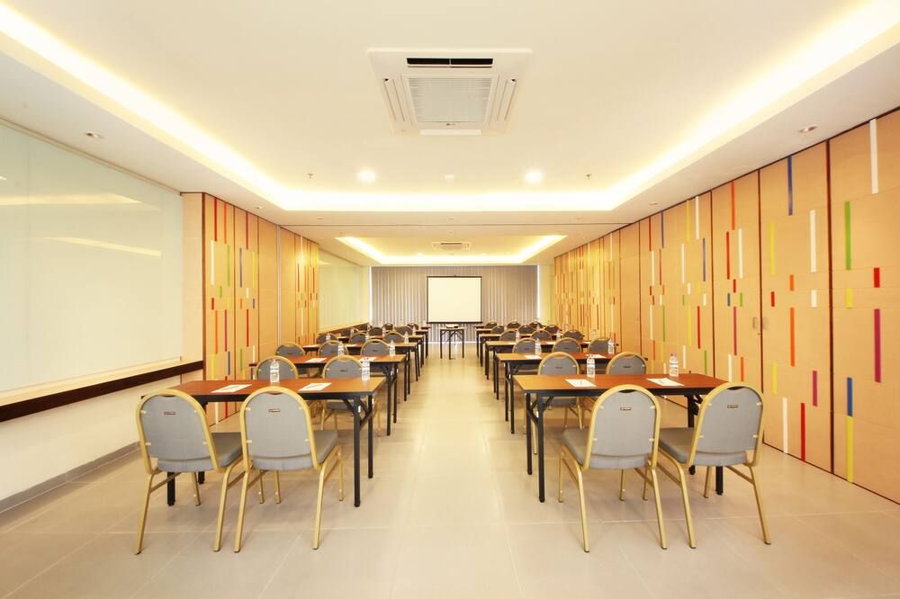 غرفة الاجتماعات