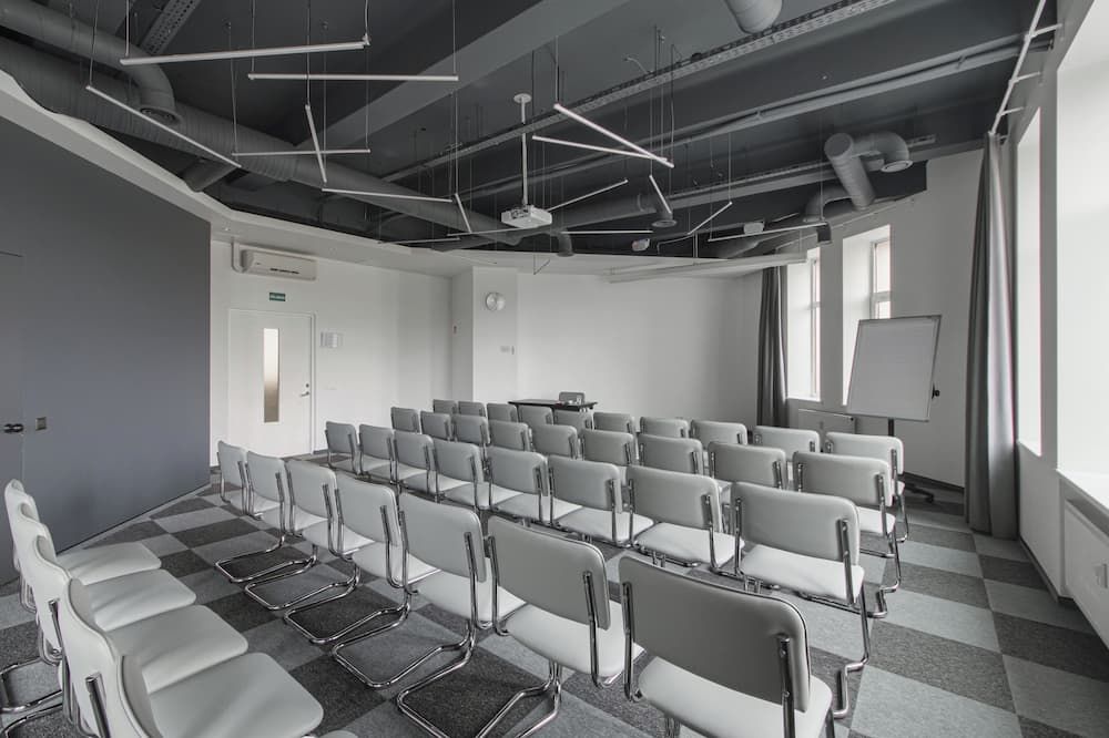 غرفة الاجتماعات