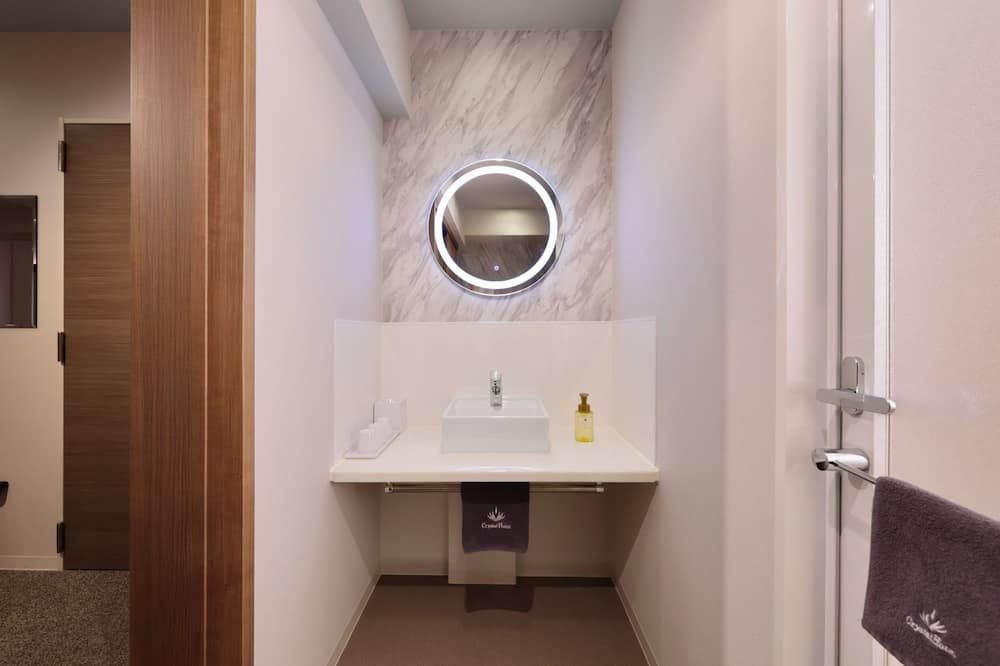 آخر