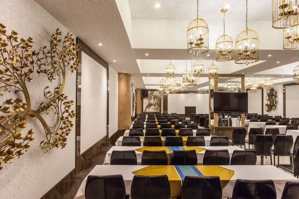 غرفة الاجتماعات