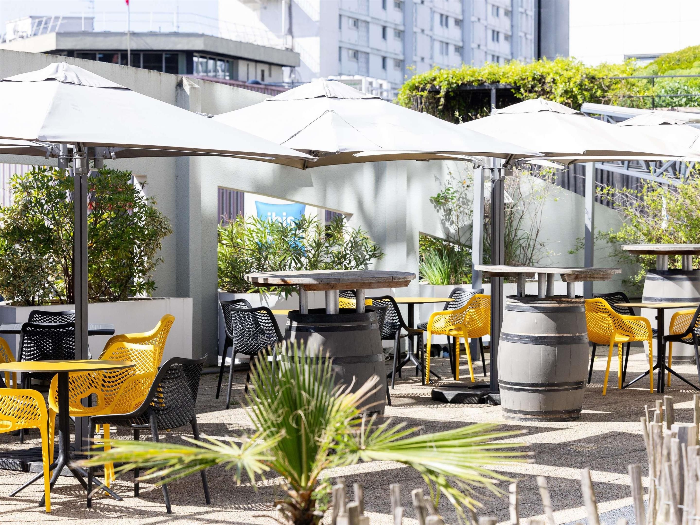 شرفة مرصوفة