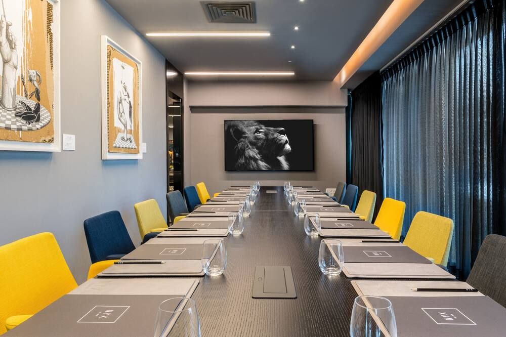 غرفة الاجتماعات