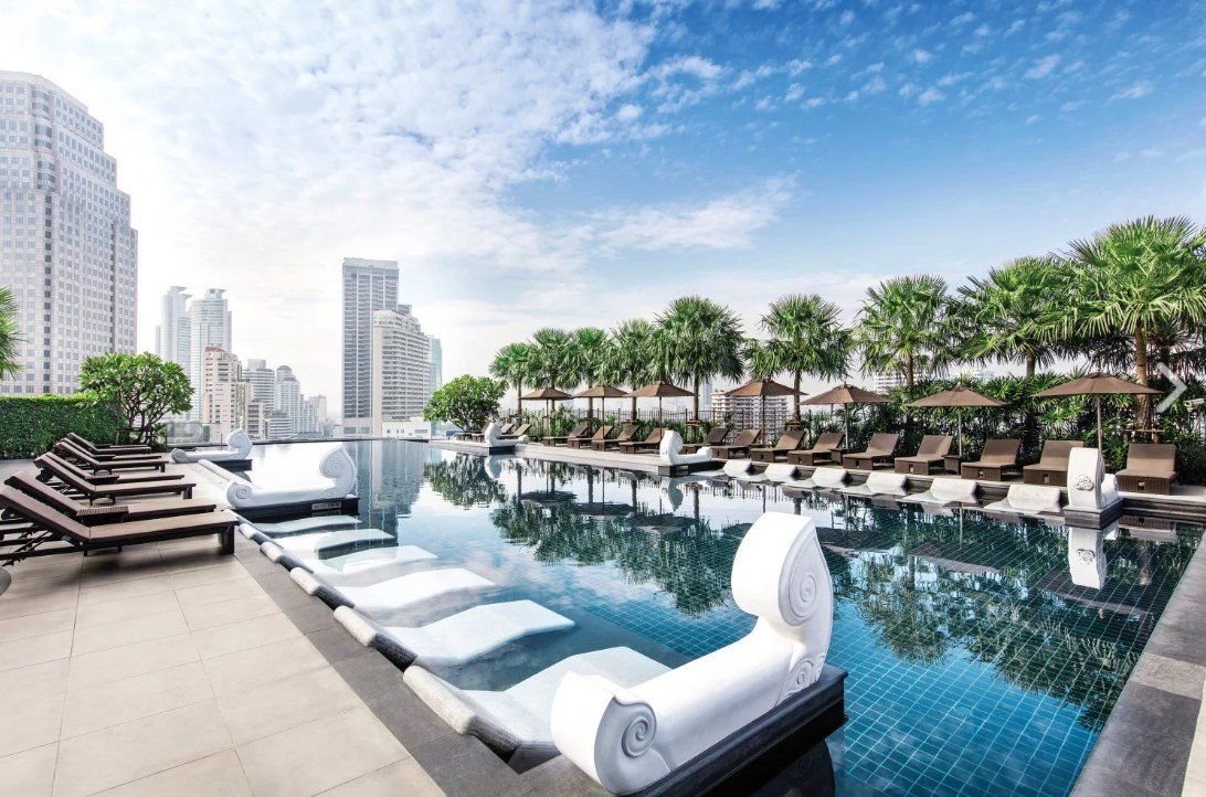 حوض السباحة صورة