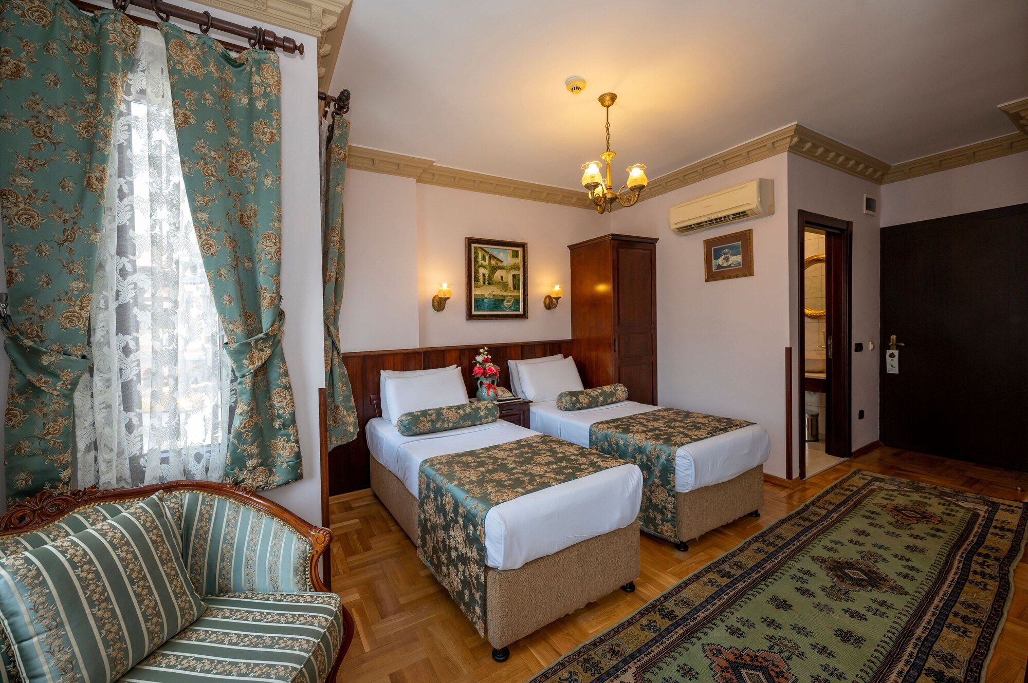 آخر