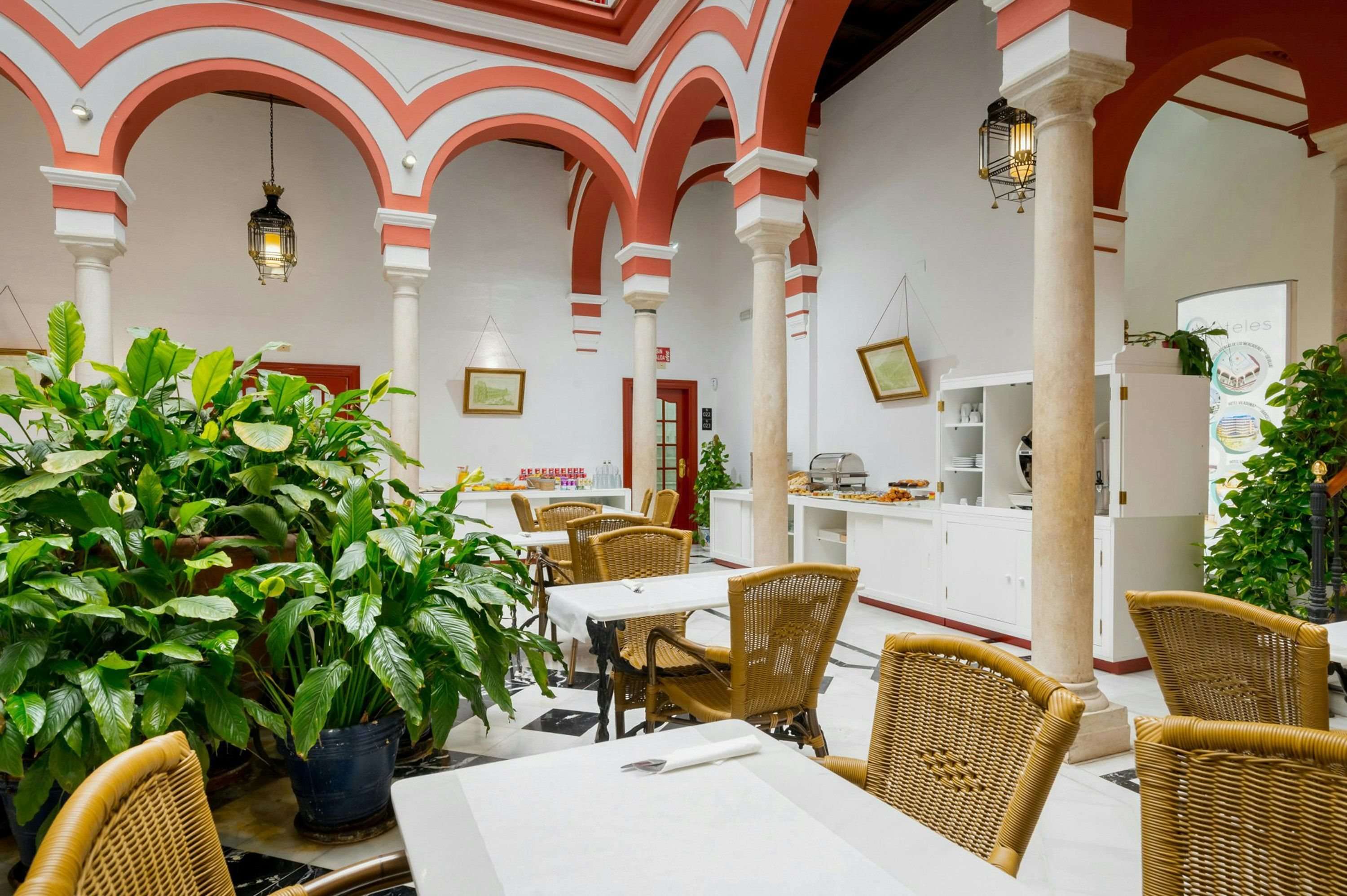 مطعم
