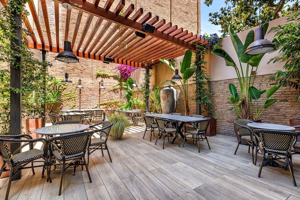 شرفة مرصوفة صورة