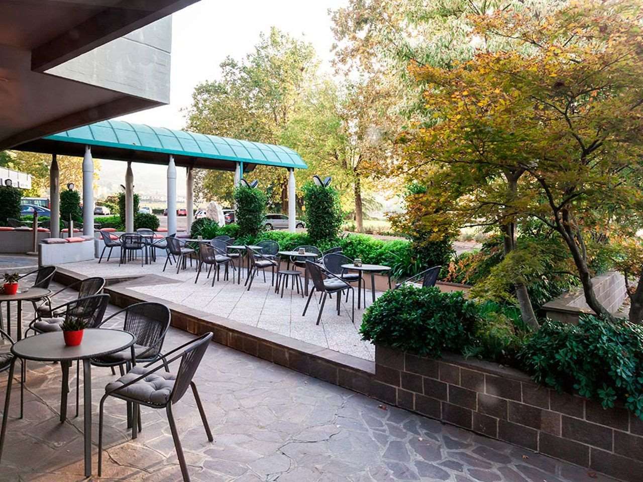 شرفة مرصوفة