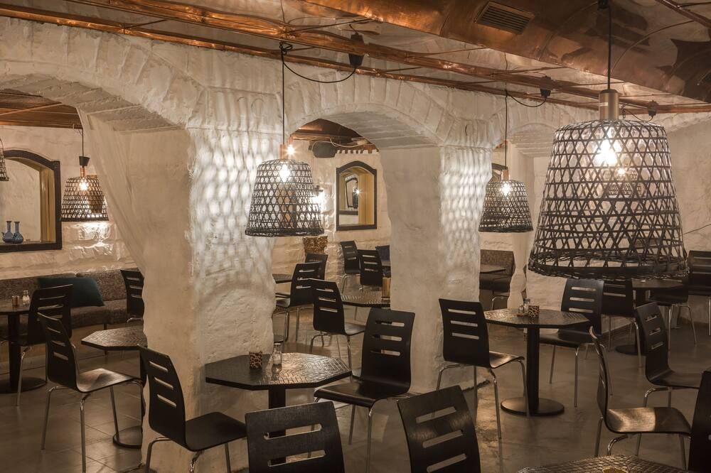 مطعم